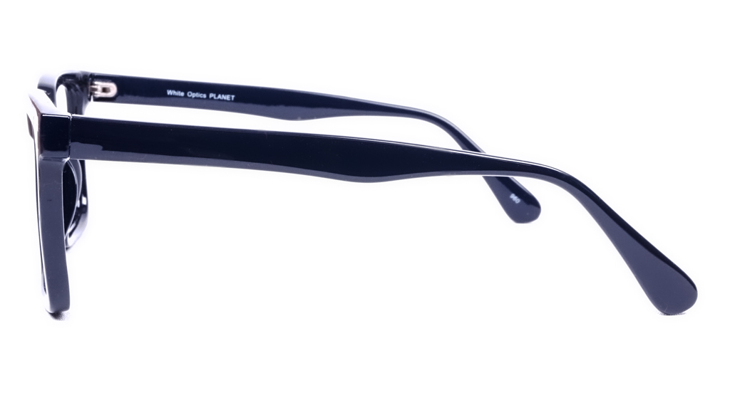 pl-81-1-square-glasses-side